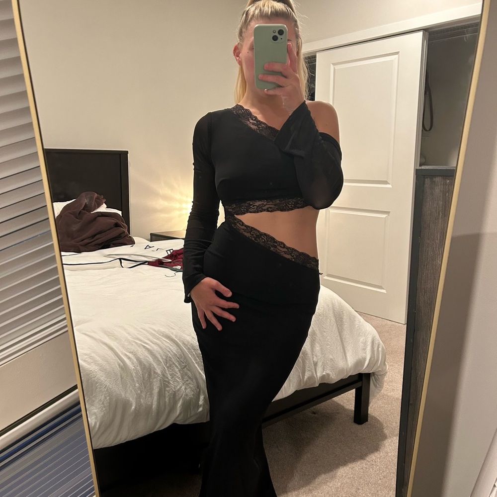 Elegant Black Lace Trim Dress